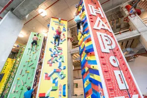  L'escalade en salle : ses avantages 