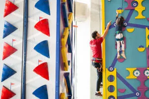 Les bienfaits de l’escalade pour les enfants 