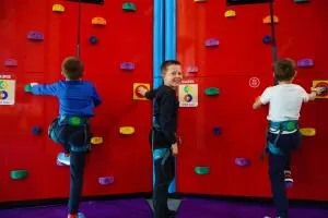 Pâques 2026 : préparer une chasse aux œufs en famille