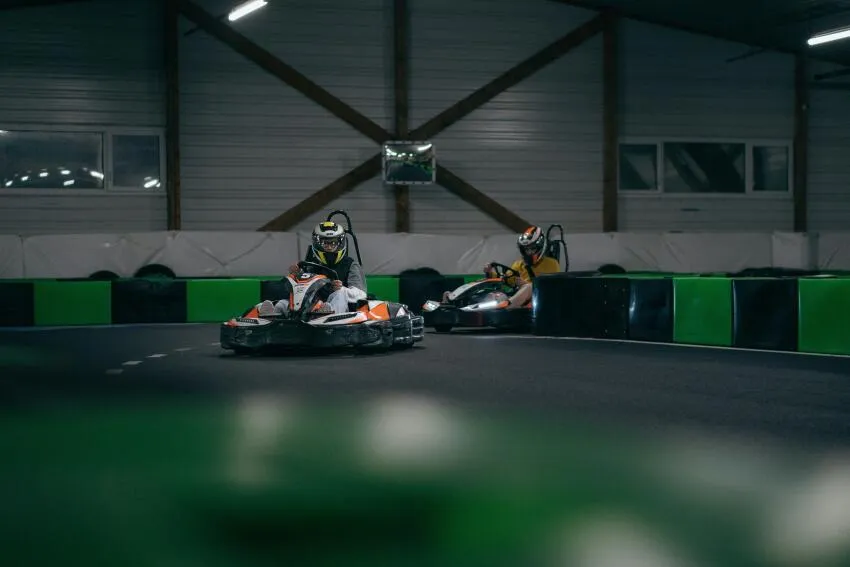 activité de karting indoor